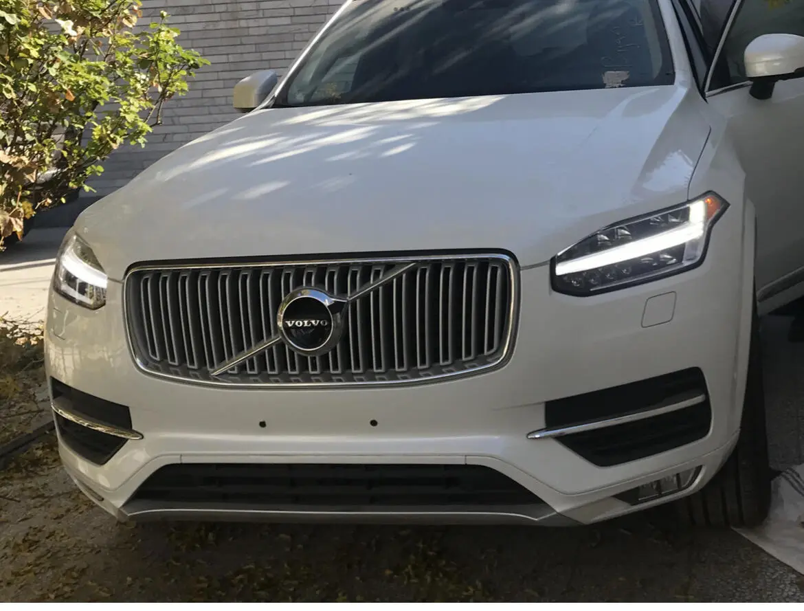ولوو،  XC90
