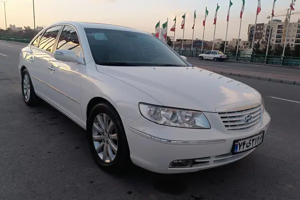 هیوندای، آزرا (گرنجور)