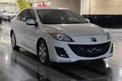 مزدا، 3 نیو صندوق دار
