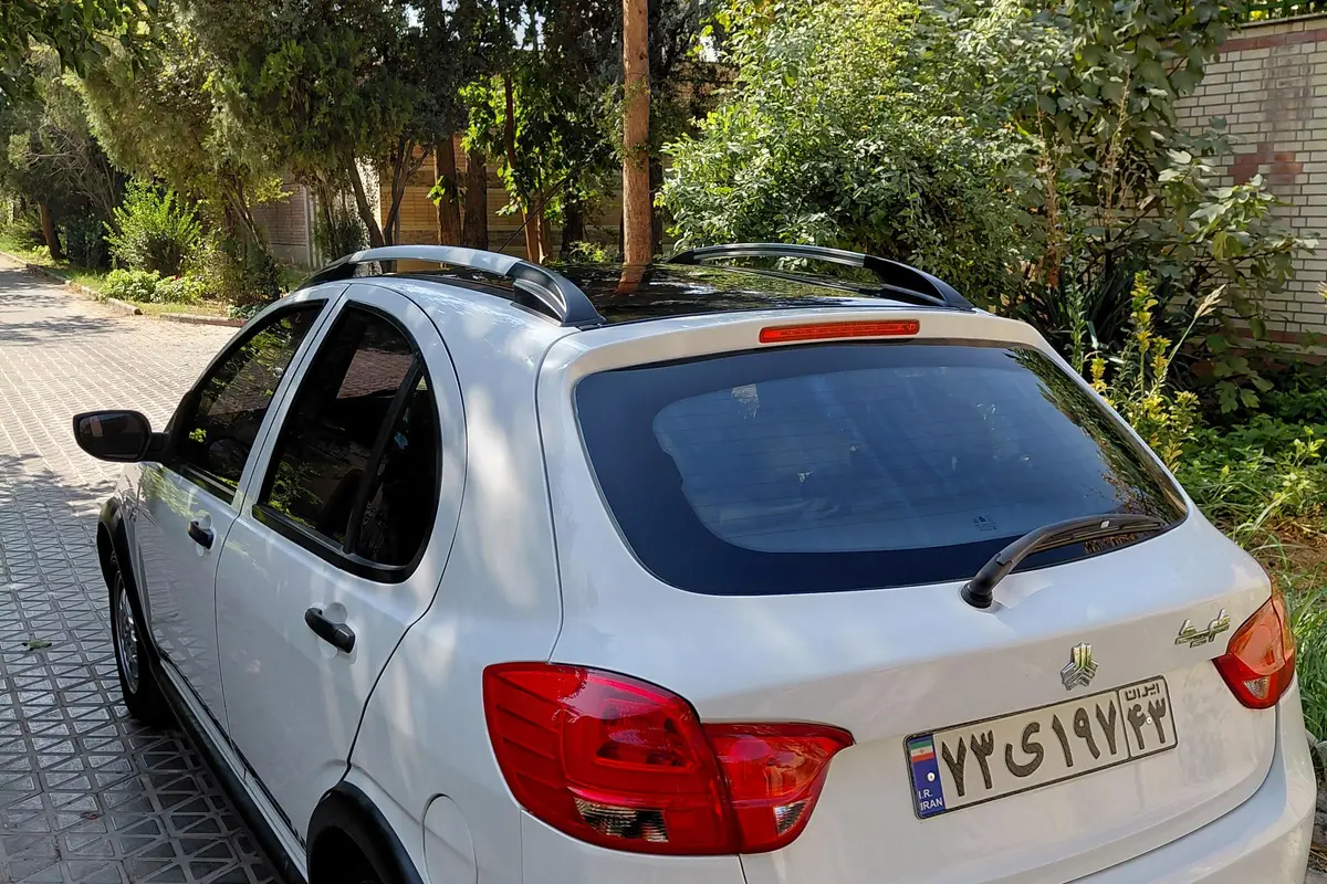 کوییک،  دنده ای R