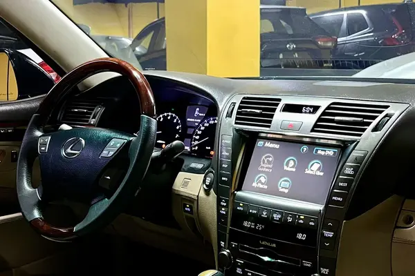 لکسوس  LS