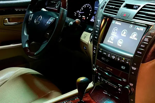 لکسوس  LS
