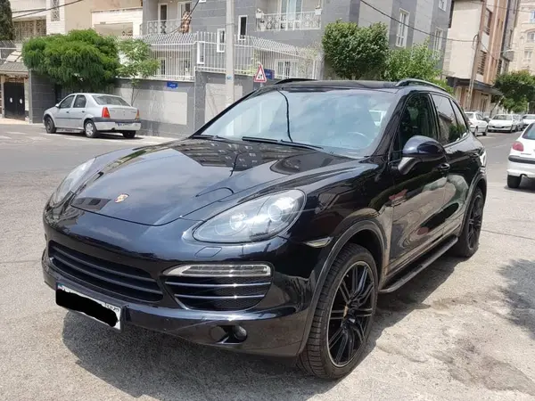 پورشه، کاین