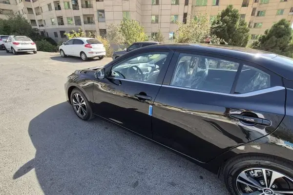 نیسان، سیلفی