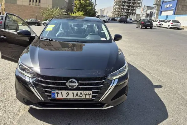 نیسان، سیلفی