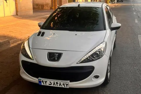 پژو، 207
