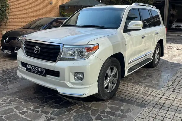 تویوتا، لندکروز چهار در