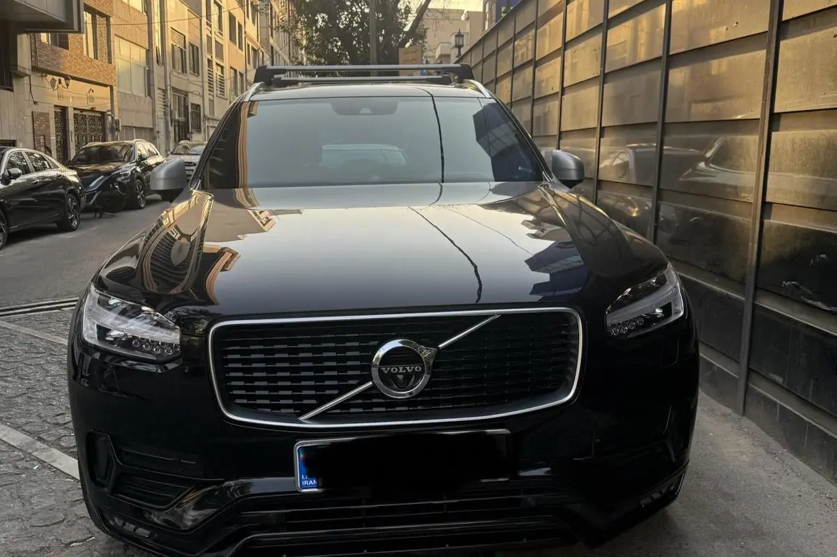 ولوو،  XC90