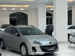 مزدا، 3 نیو صندوق دار