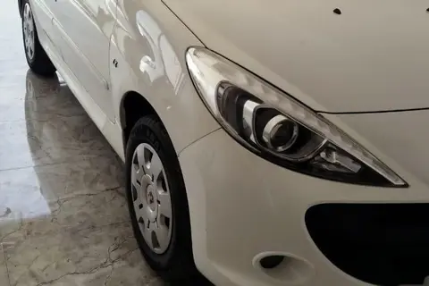 پژو، 207