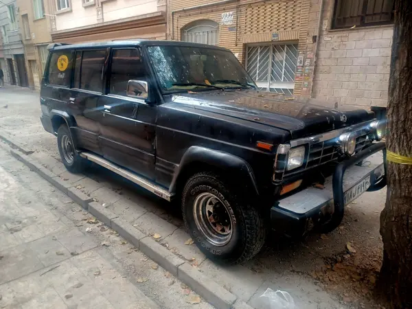 نیسان، پاترول چهار در