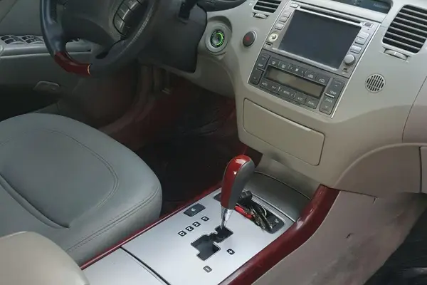 هیوندای، آزرا (گرنجور)