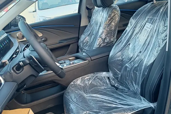 فونیکس، آریزو 8 (Z8)