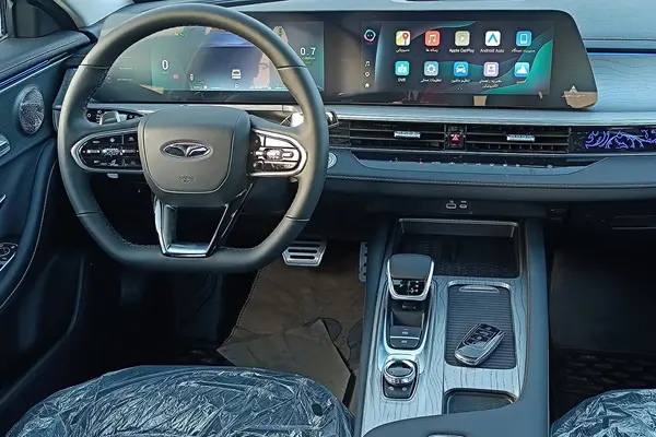 فونیکس، آریزو 8 (Z8)