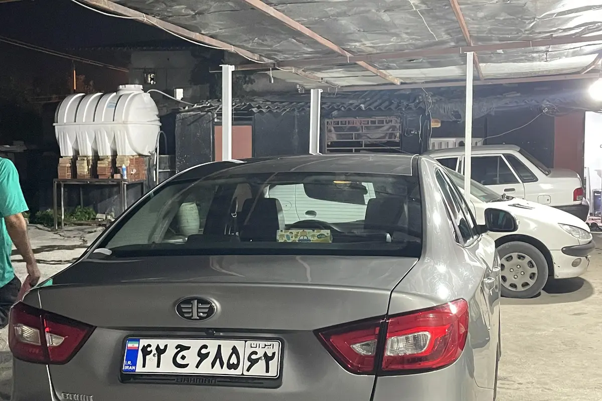 بسترن،  B30