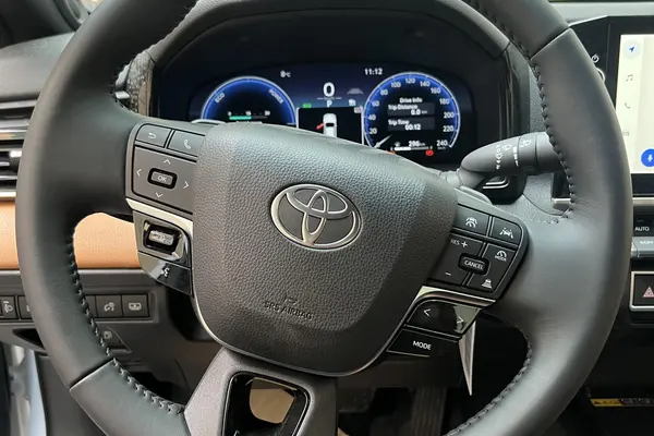 تویوتا، کمری هیبرید