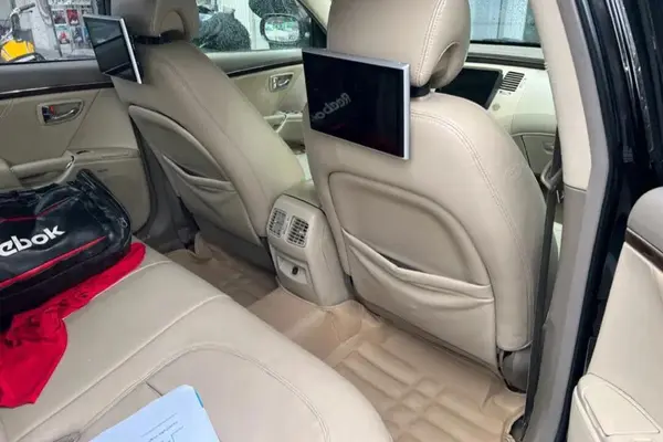 هیوندای، آزرا (گرنجور)