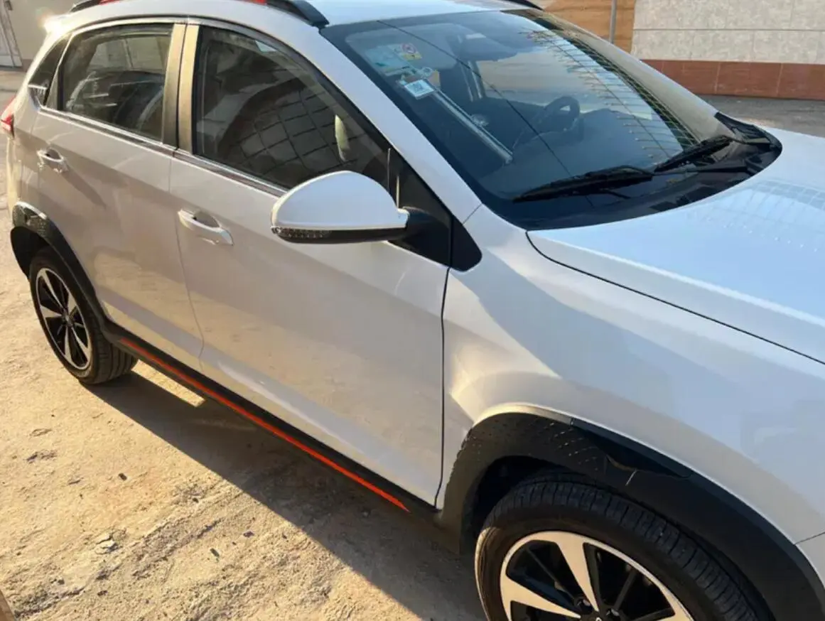 ام وی ام،  X33 کراس