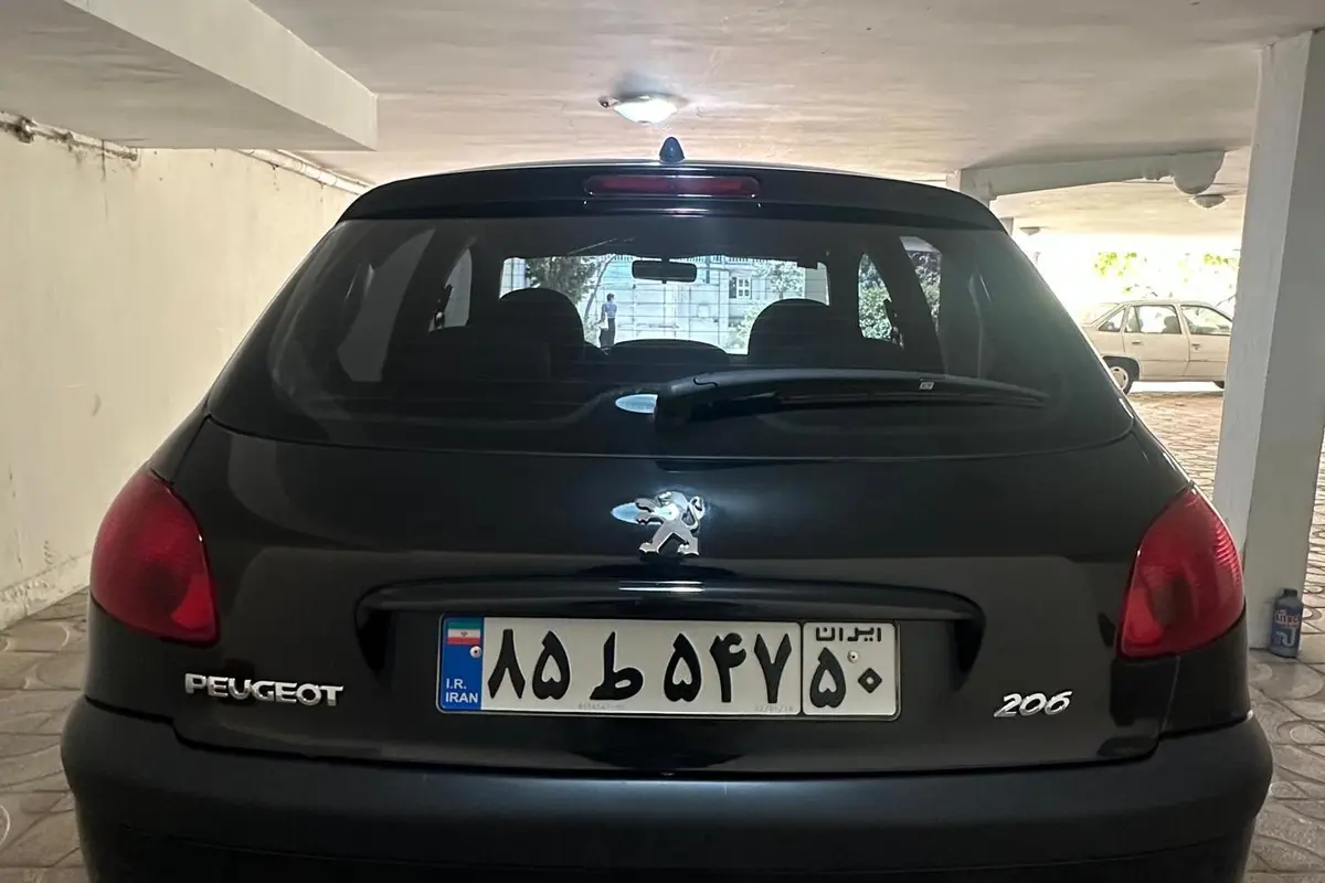 پژو  206