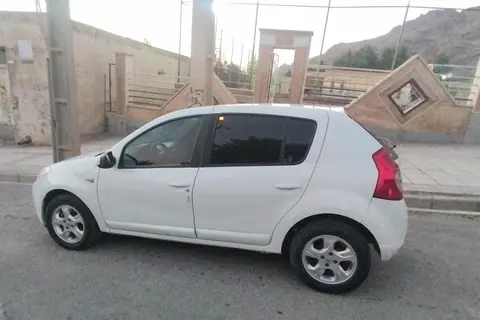 رنو، ساندرو