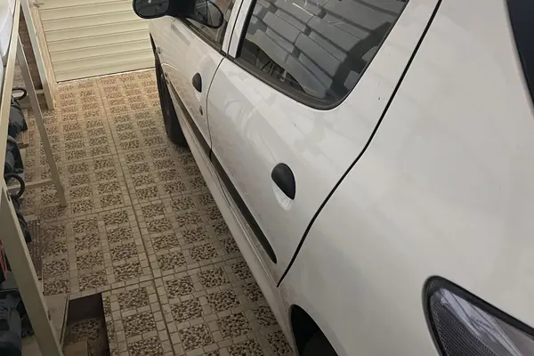پژو  206