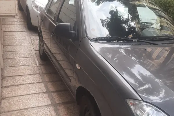 تیبا، هاچ بک