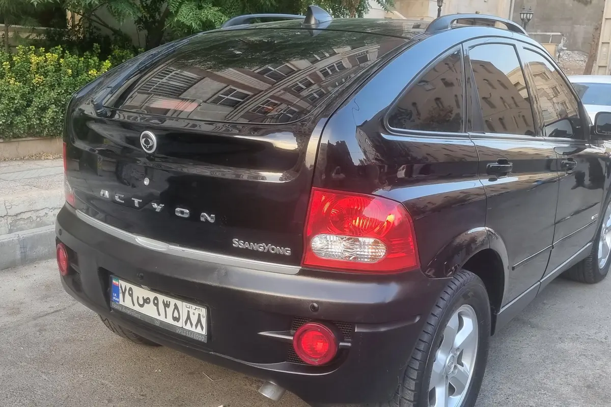 سانگ یانگ (KGM)،  اکتیون