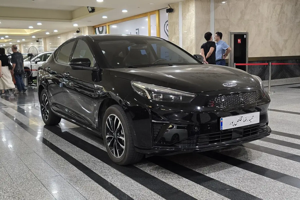 کی ام سی،  eJ7