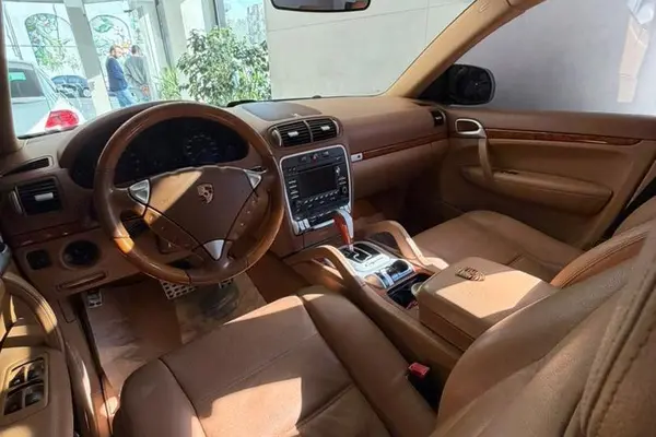 پورشه، کاین