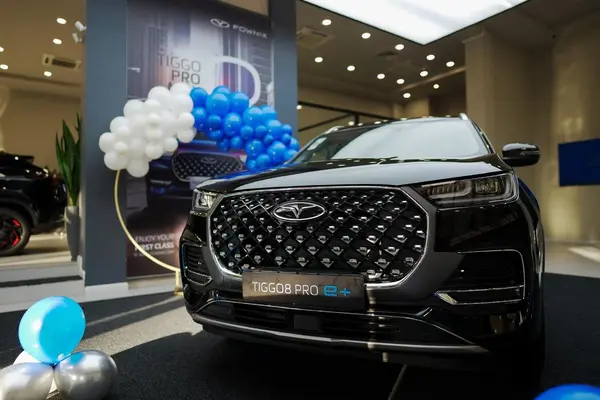 فونیکس، تیگو 8 پرو هیبرید (F8 PRO PHEV)