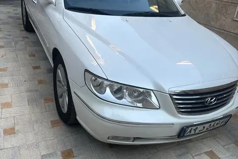 هیوندای، آزرا (گرنجور)