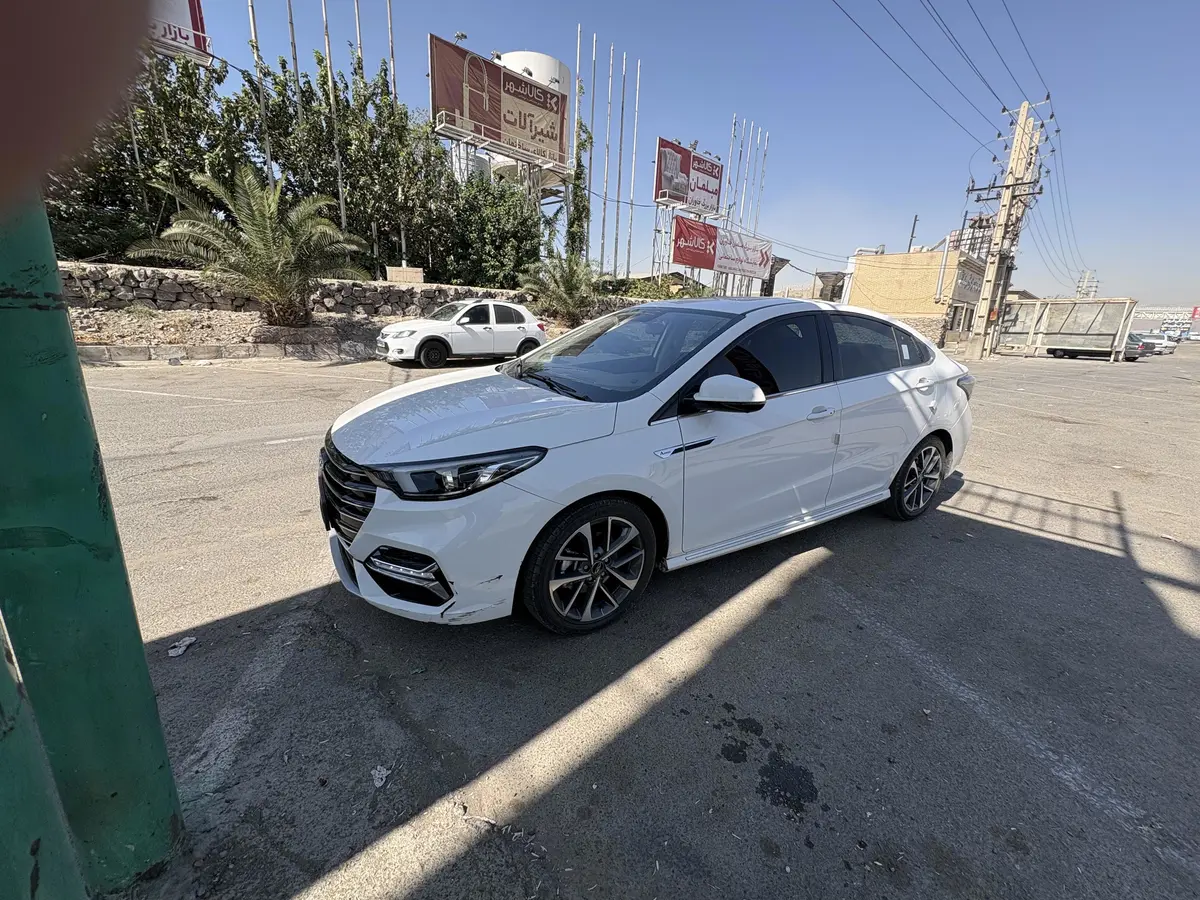 فونیکس،  آریزو 6 پرو