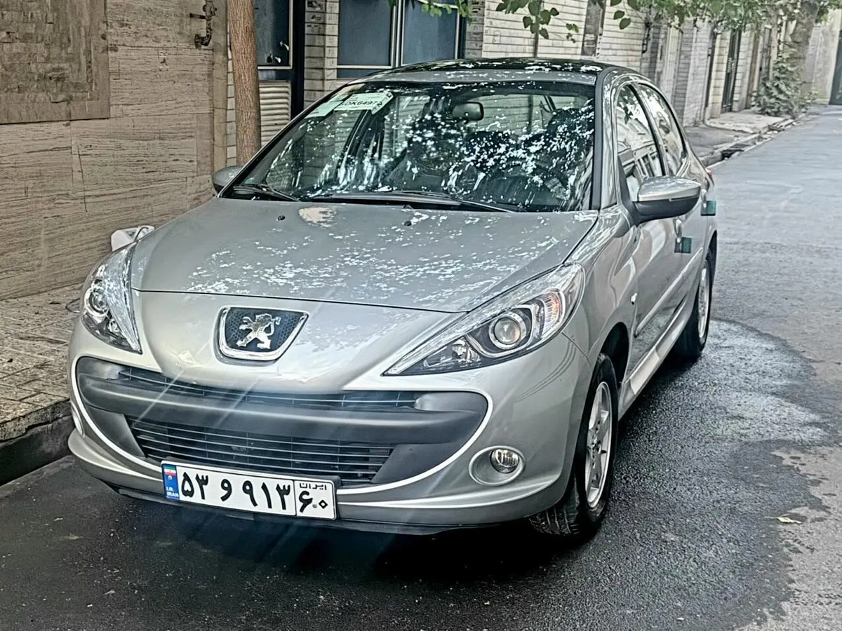 پژو،  207