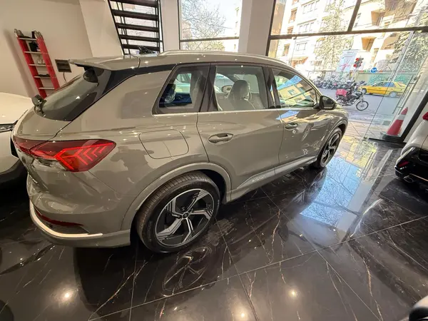 آئودی، Q4 e-tron