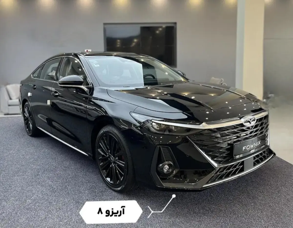 فونیکس،  آریزو 8 (Z8)