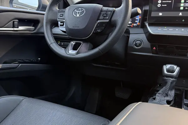 تویوتا، کمری هیبرید