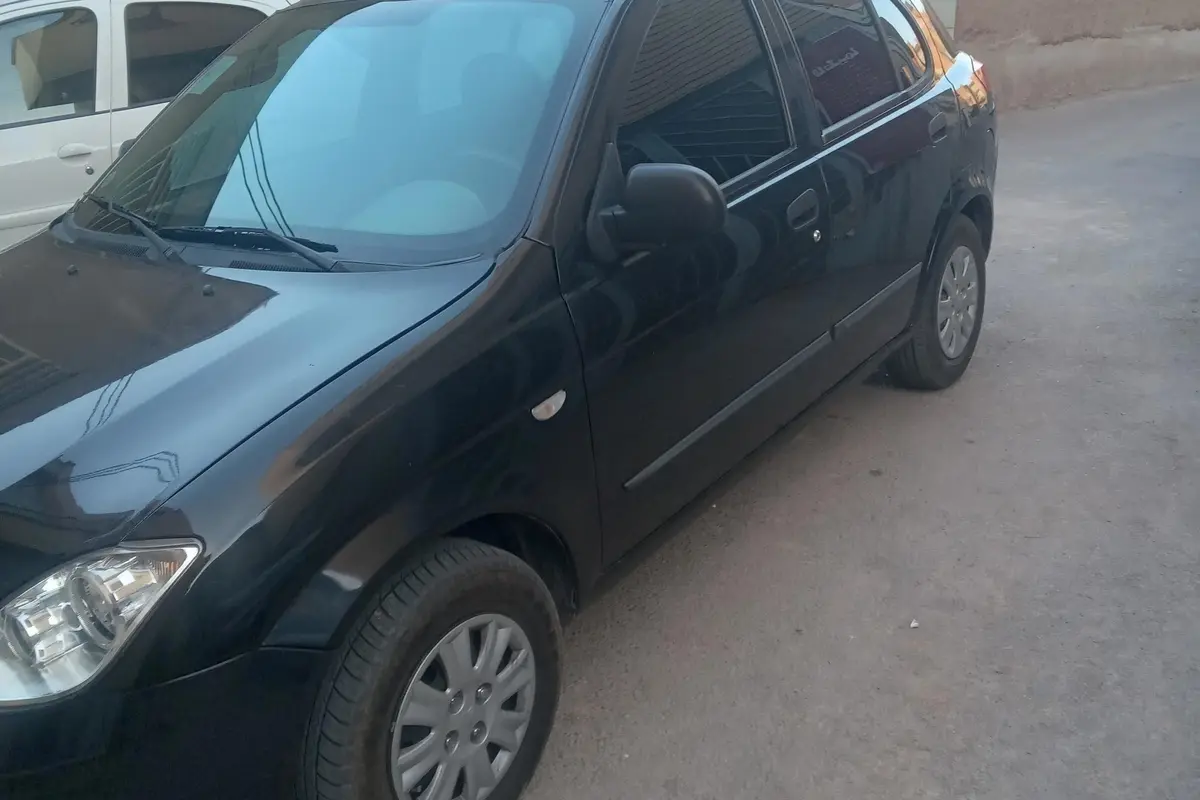 تیبا،  هاچ بک