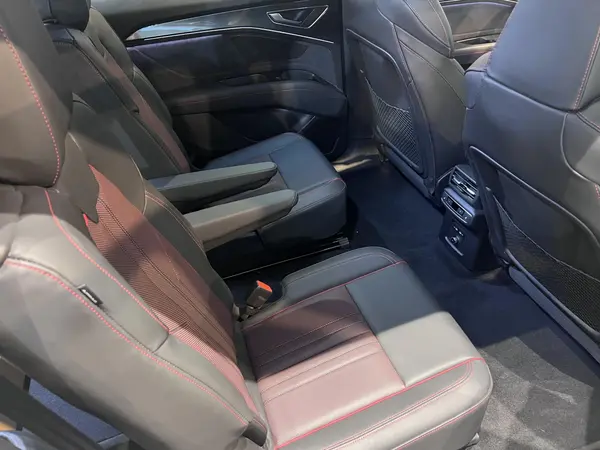 آئودی، Q5 e-tron