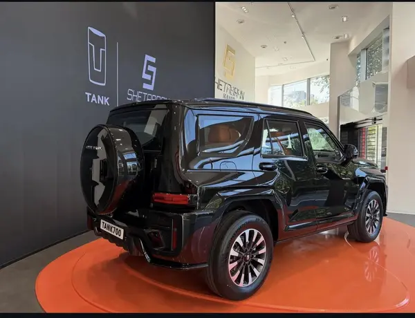 تانک  700