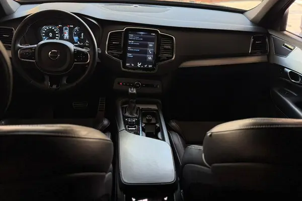 ولوو  XC90