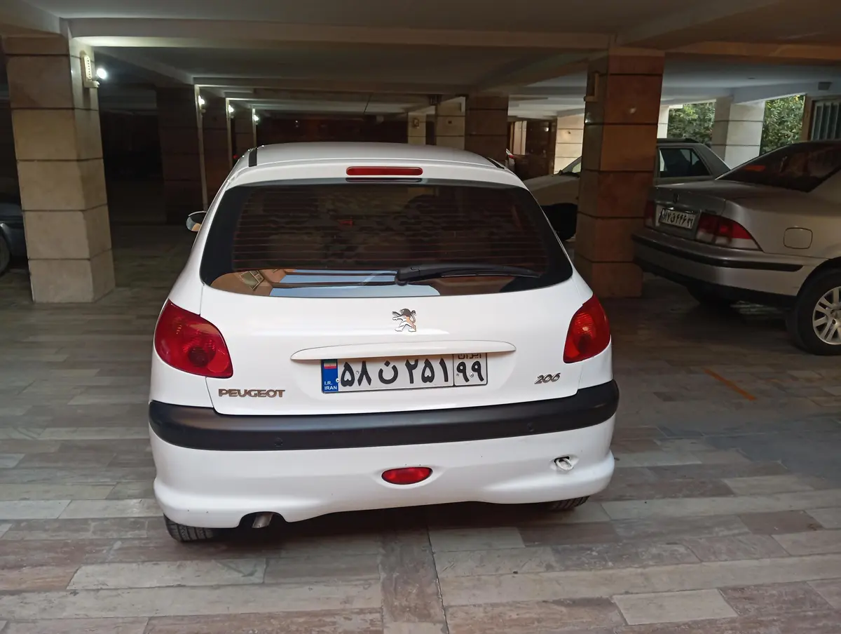 پژو  206