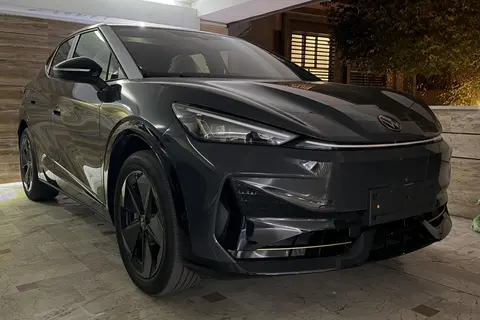 فولکس، آی دی یونیکس