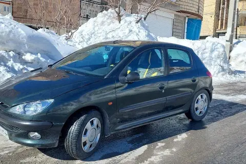 پژو، 206