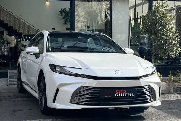 تویوتا، کمری هیبرید