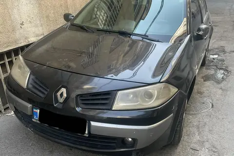 رنو، مگان (وارداتی)