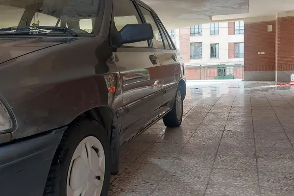 پراید، صندوق دار