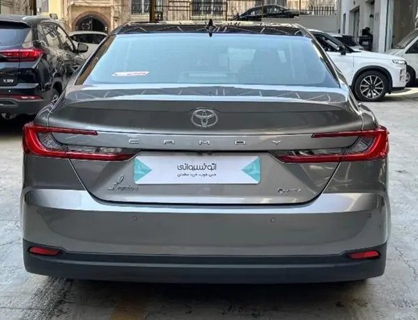 تویوتا  کمری هیبرید