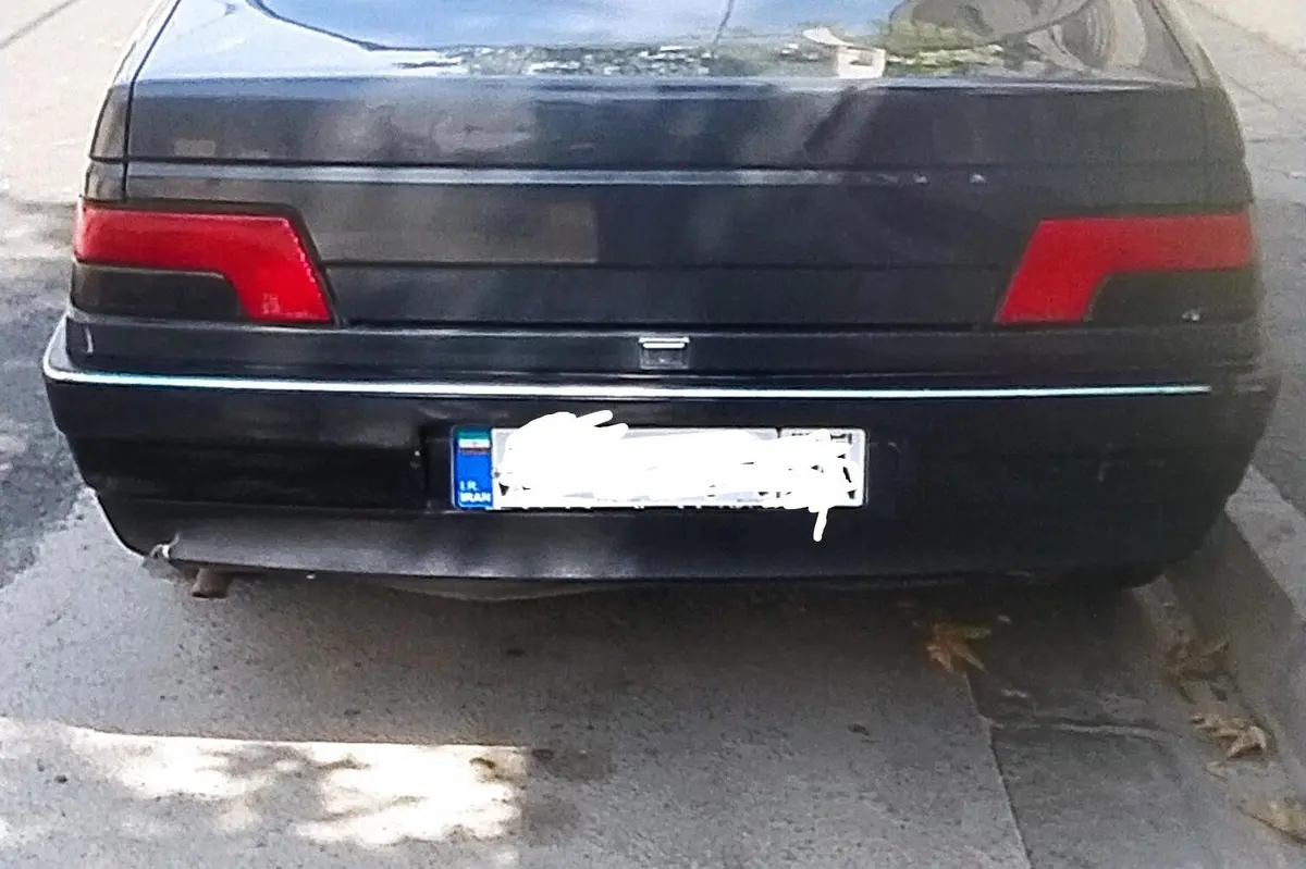 پژو،  405