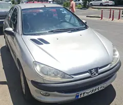 پژو، 206