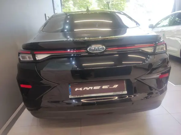 کی ام سی  eJ7